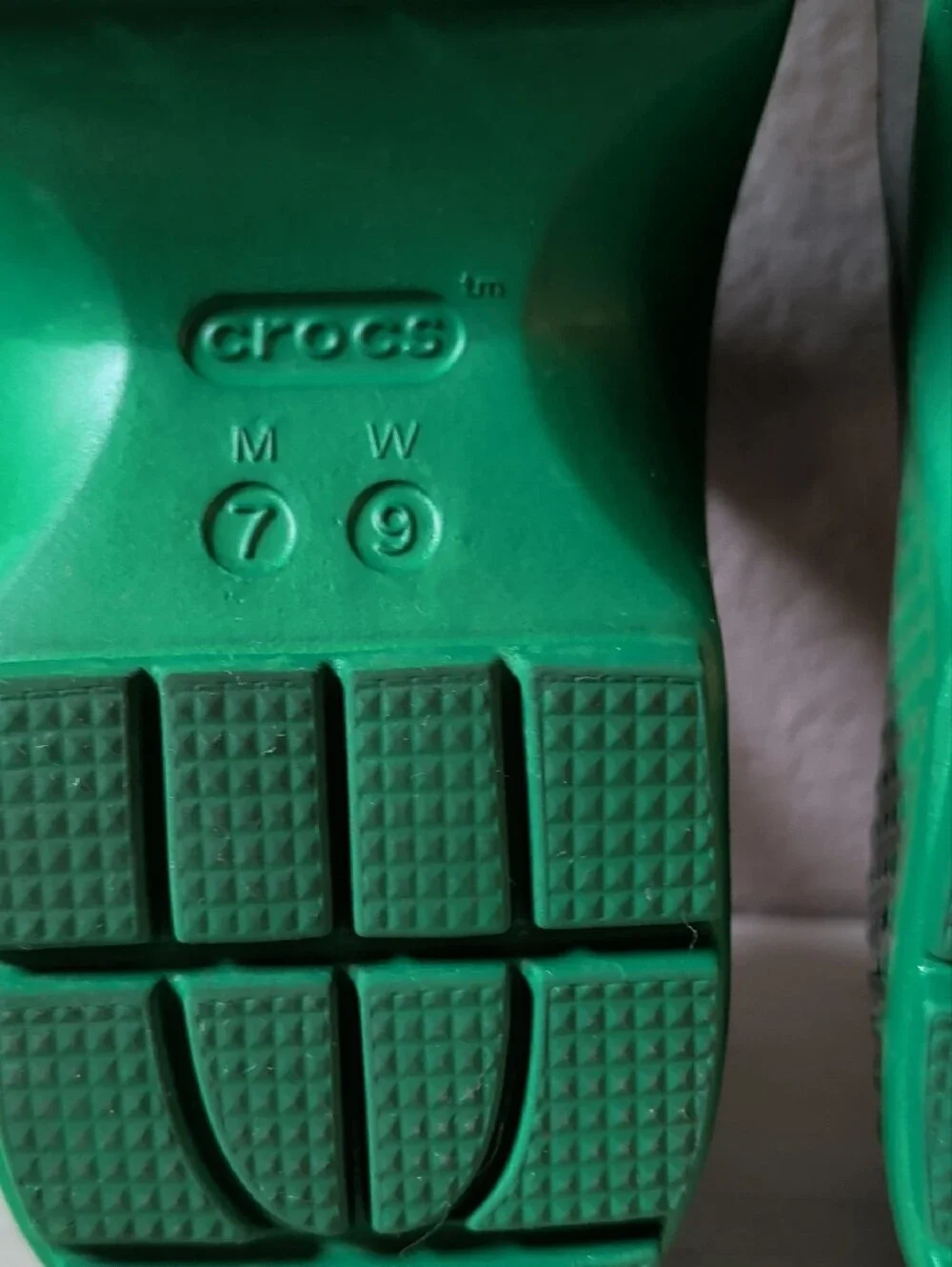 CROCS Stomp platform Fisherman  Green Platform Slingback Sandals